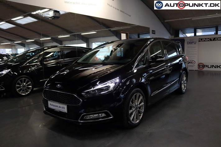 Sort Ford S-MAX fra 2018 set udefra