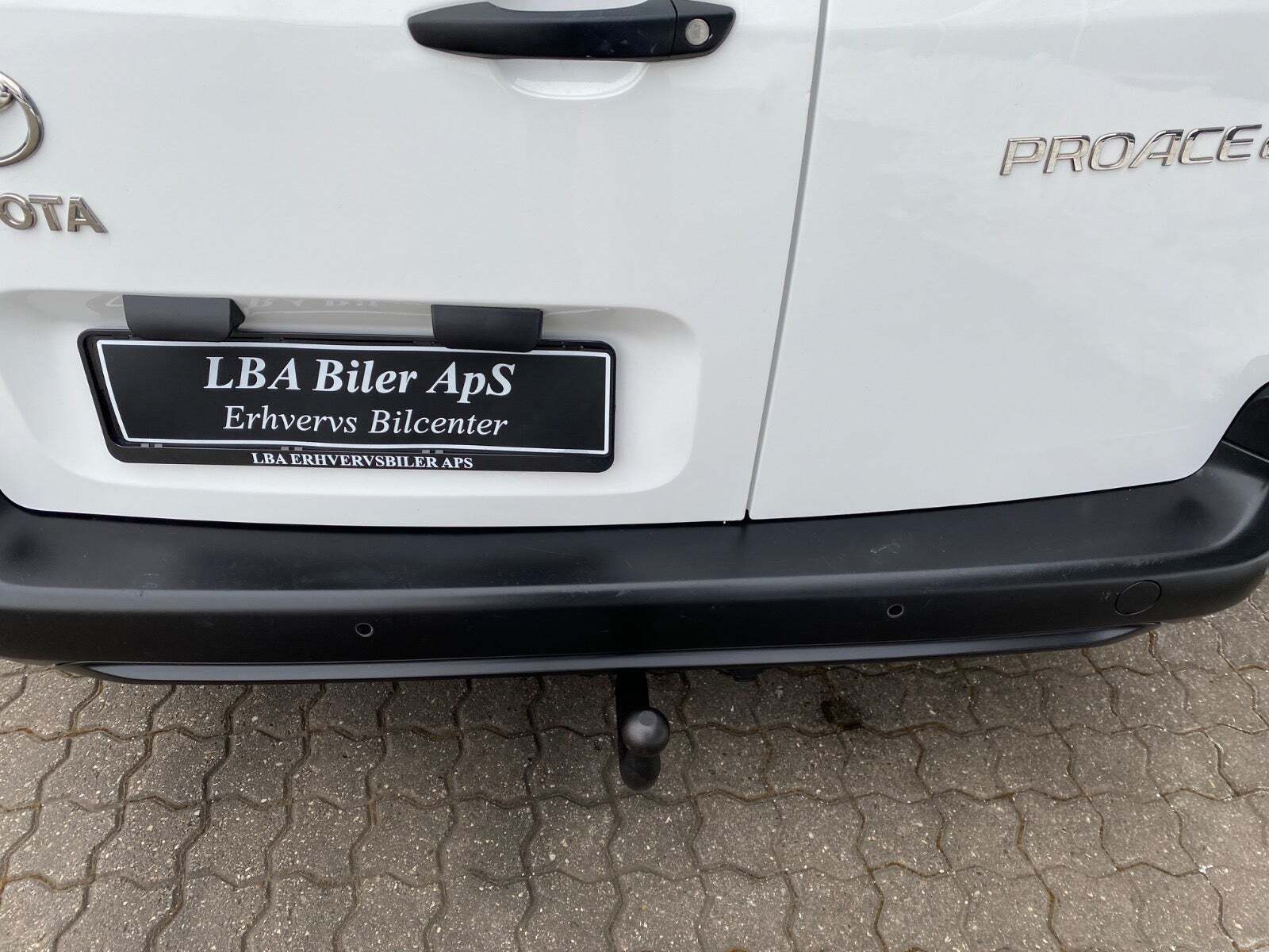 Hvid Toyota ProAce City fra 2021