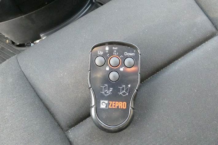 Hvid Mercedes Sprinter 317 fra 2024