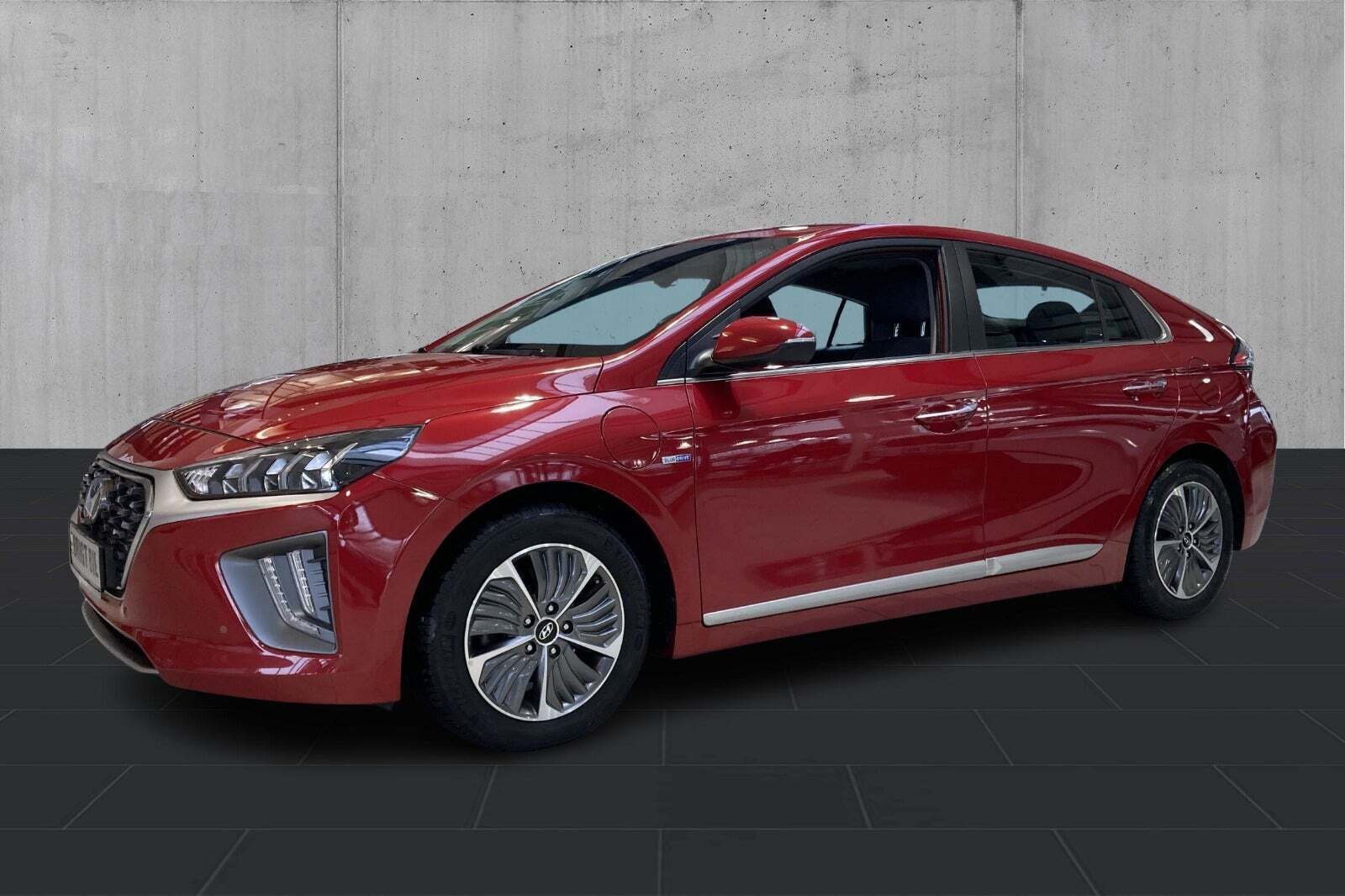 Grå Hyundai Ioniq fra 2020