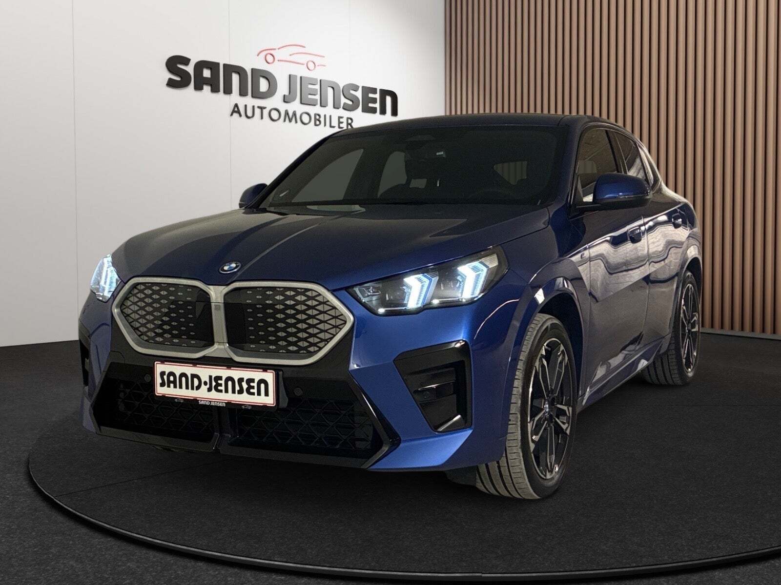 BMW iX2 xDrive30 M-Sport Premium