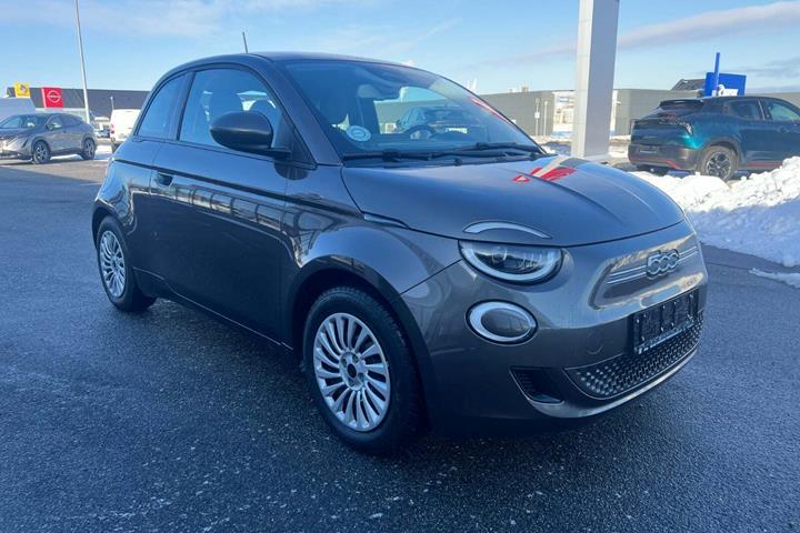 Grå Fiat 500e fra 2021