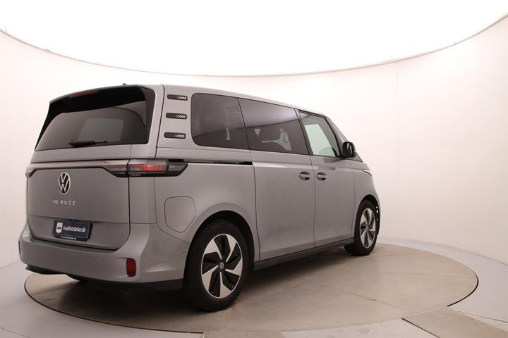 Sølv VW ID.Buzz fra 2023
