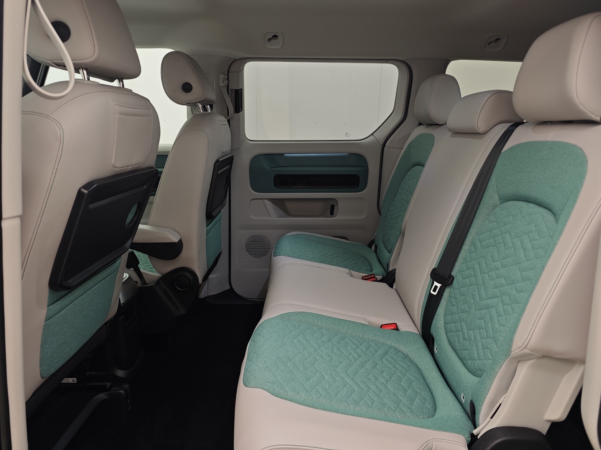 Sølv VW ID.Buzz fra 2023