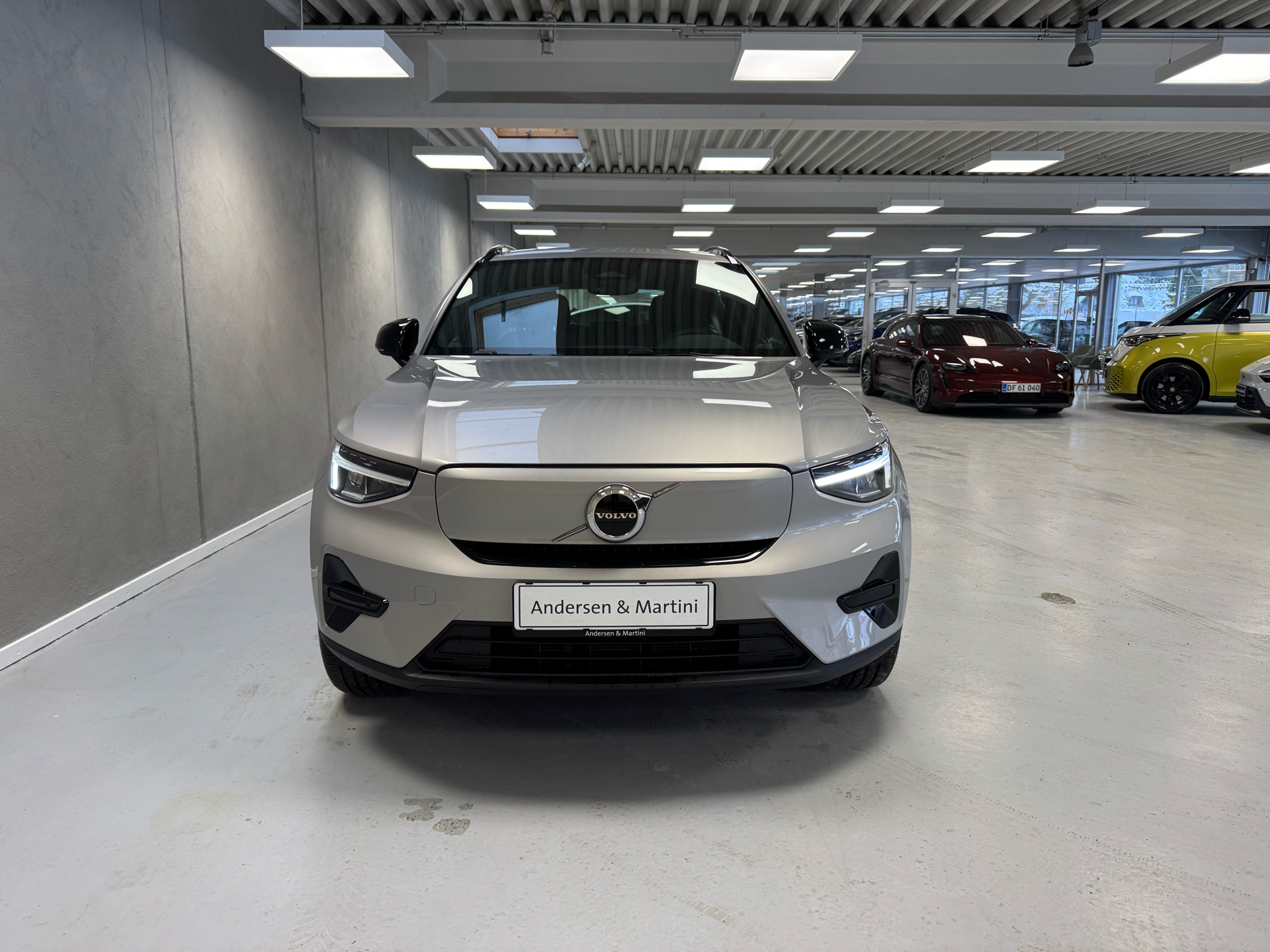 Volvo XC40 EL Core 238HK 5d Aut.