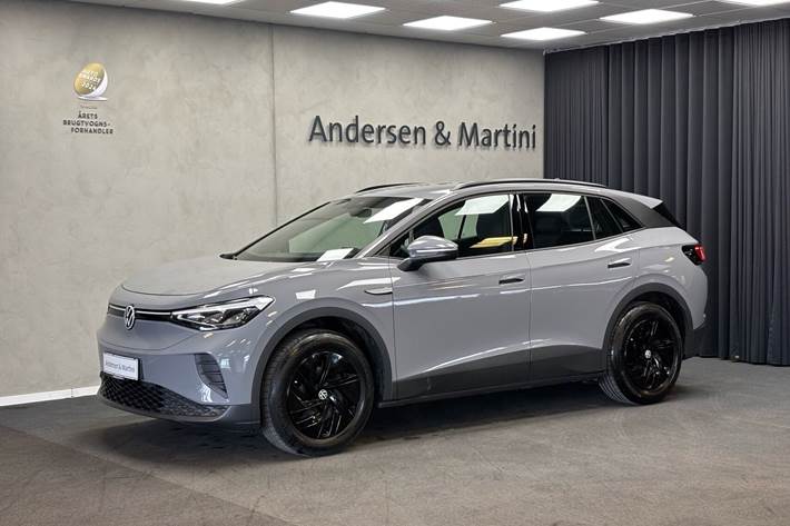 Grå VW ID.4 fra 2022 set udefra