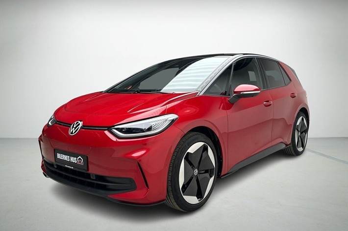 Rød VW ID.3 fra 2023 set udefra