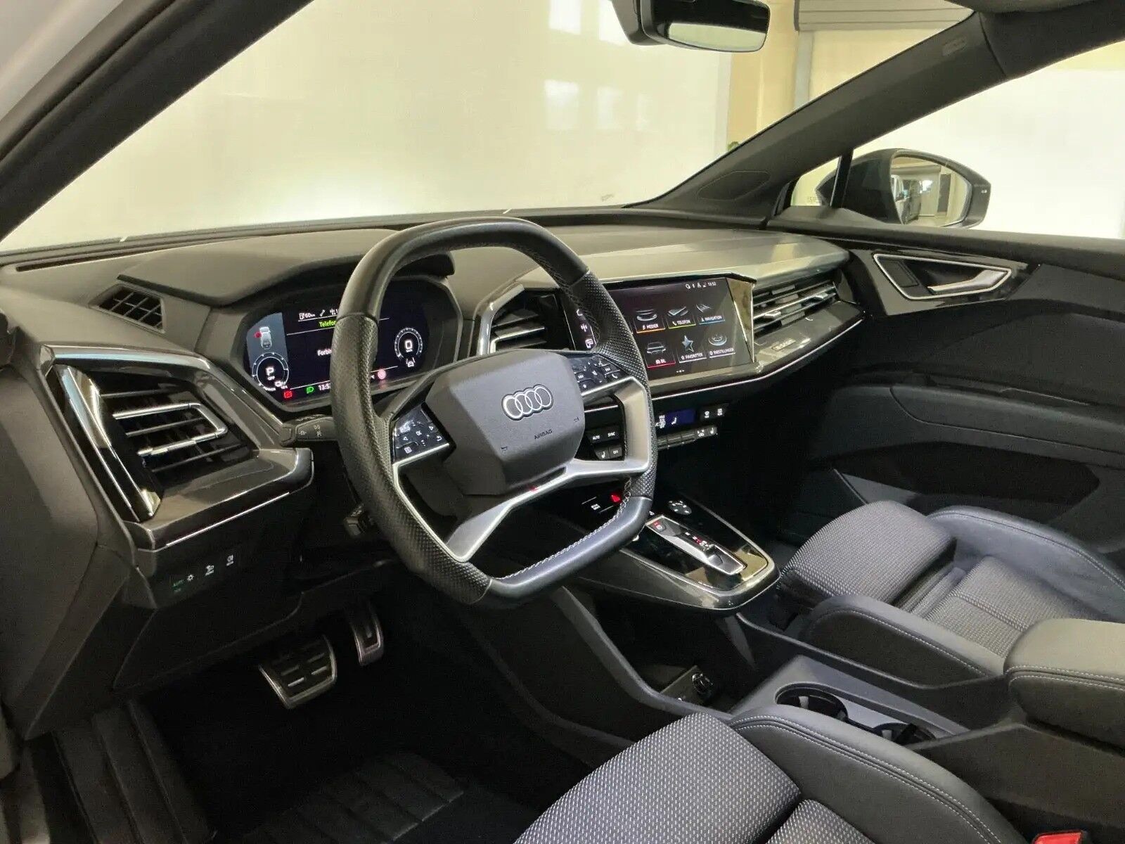 Audi Q4 50 E-tron S Line Quattro 299HK 5d Aut.