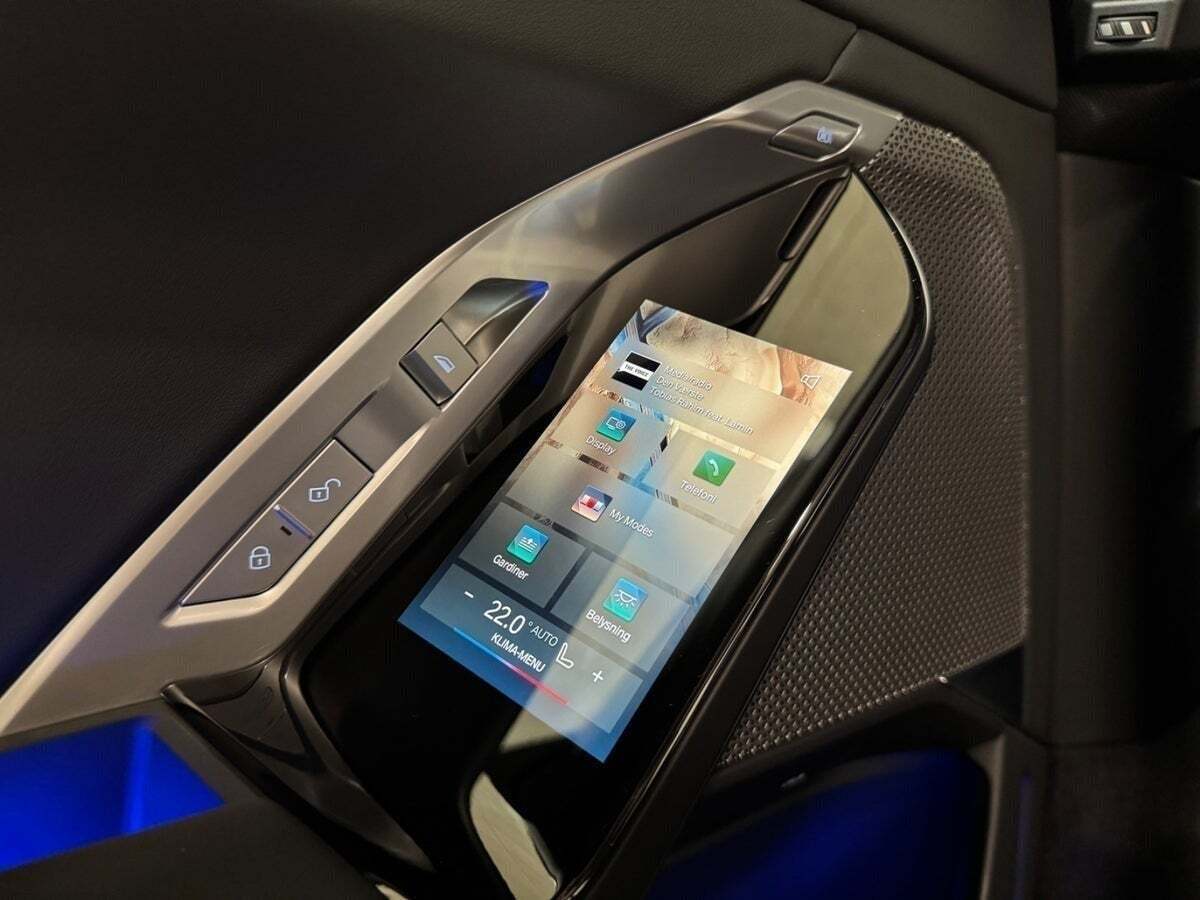 Sort BMW i7 fra 2023