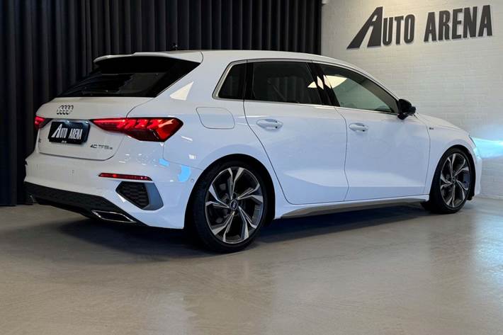 Hvid Audi A3 fra 2021