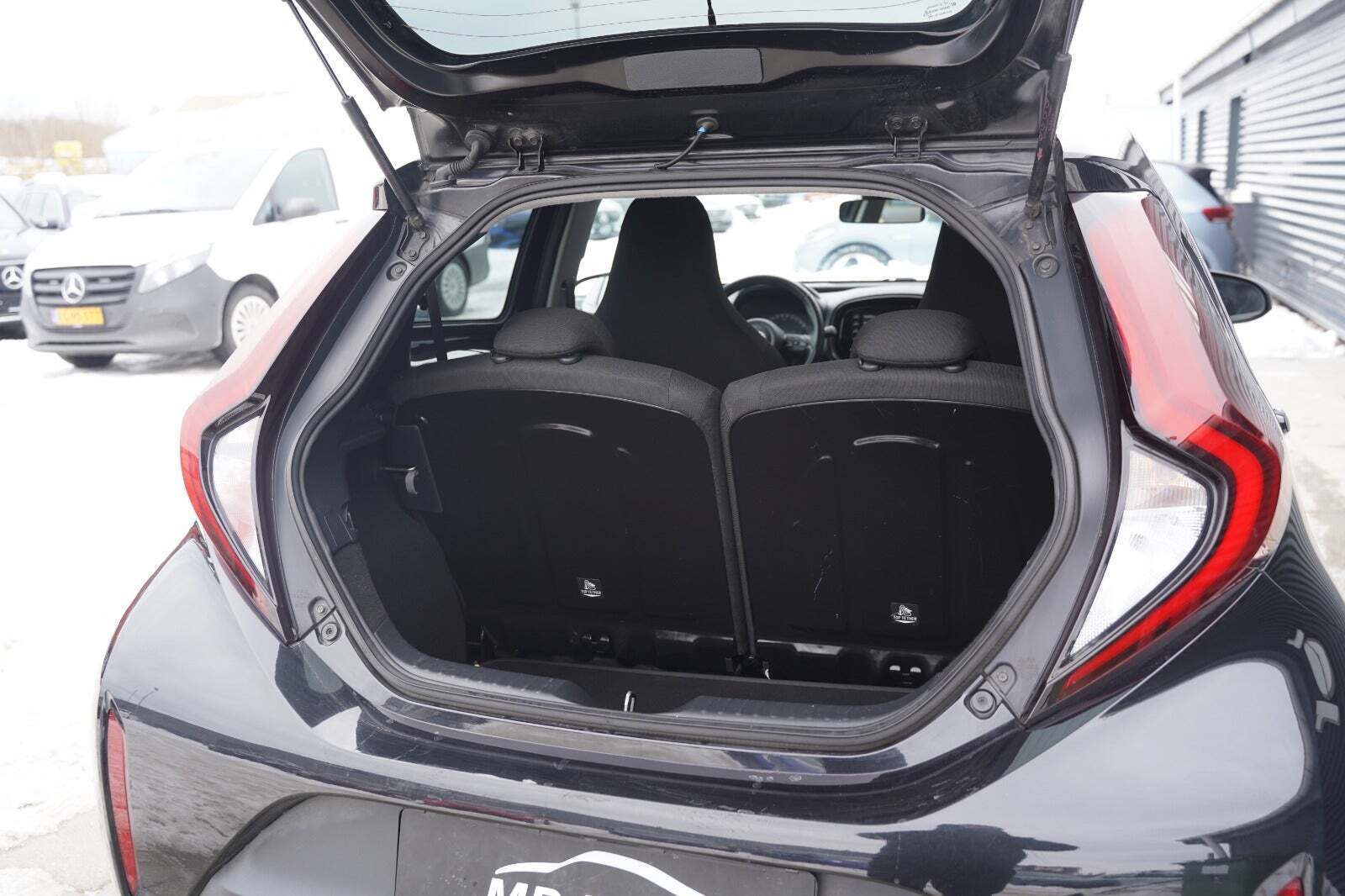 Sort Toyota Aygo X fra 2022