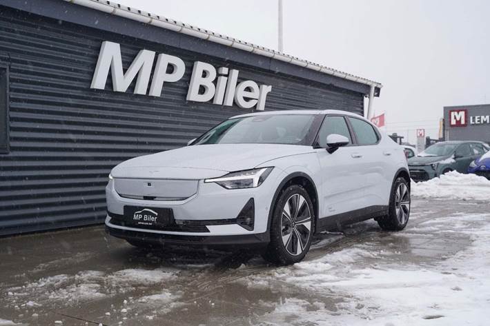 Hvid Polestar 2 fra 2024 set udefra
