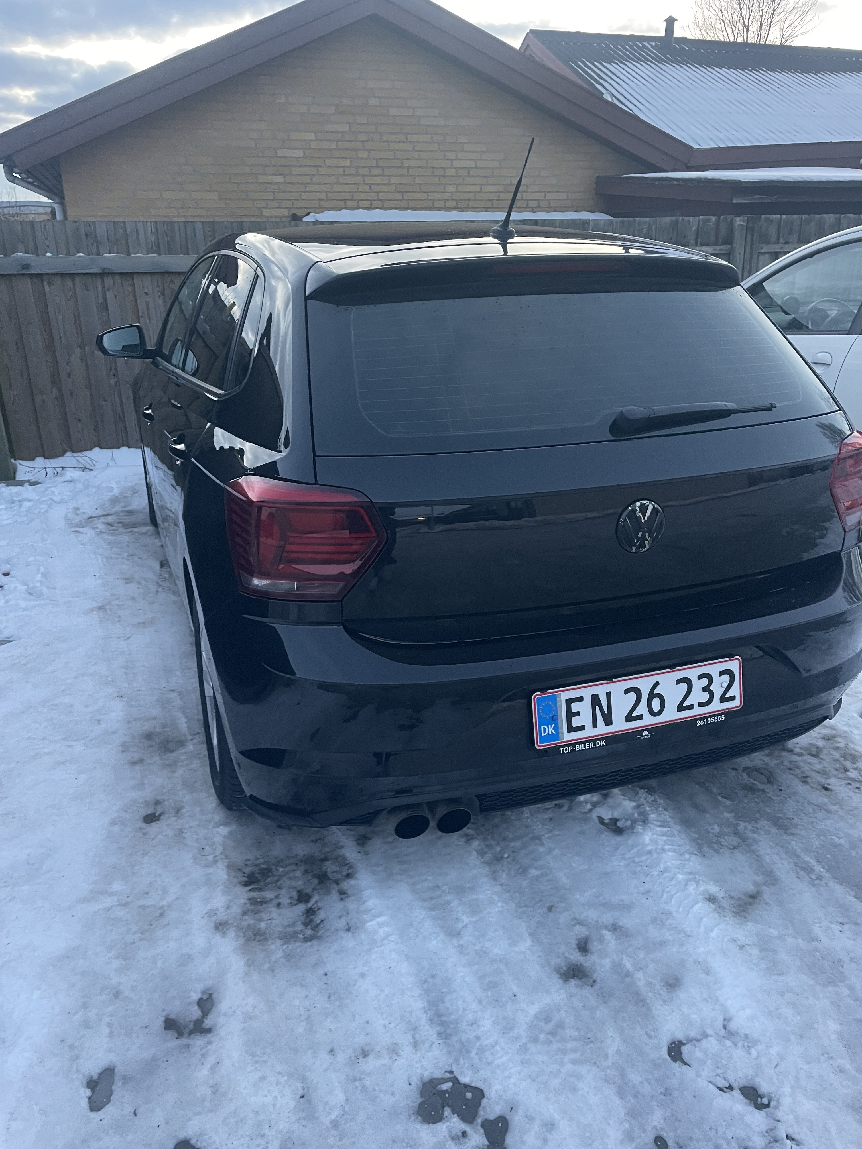 Sort VW Polo fra 2025