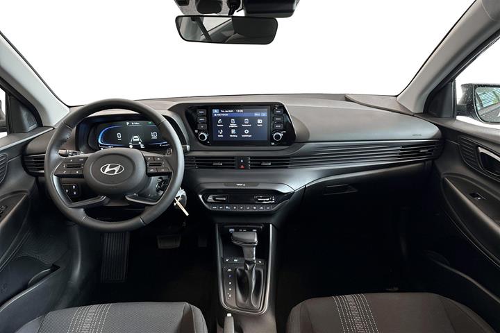 Sort Hyundai i20 fra 2024