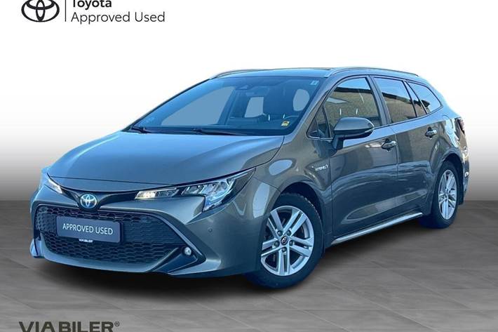 Bronze Toyota Corolla fra 2019 set udefra