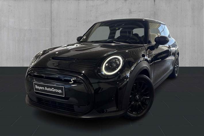 Sort Mini Cooper SE fra 2022 set udefra