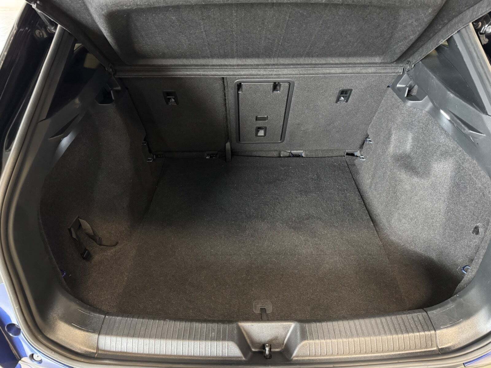 Blå VW ID.4 fra 2021