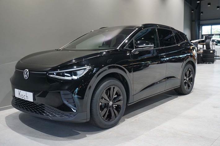 Sort VW ID.4 fra 2025 set udefra