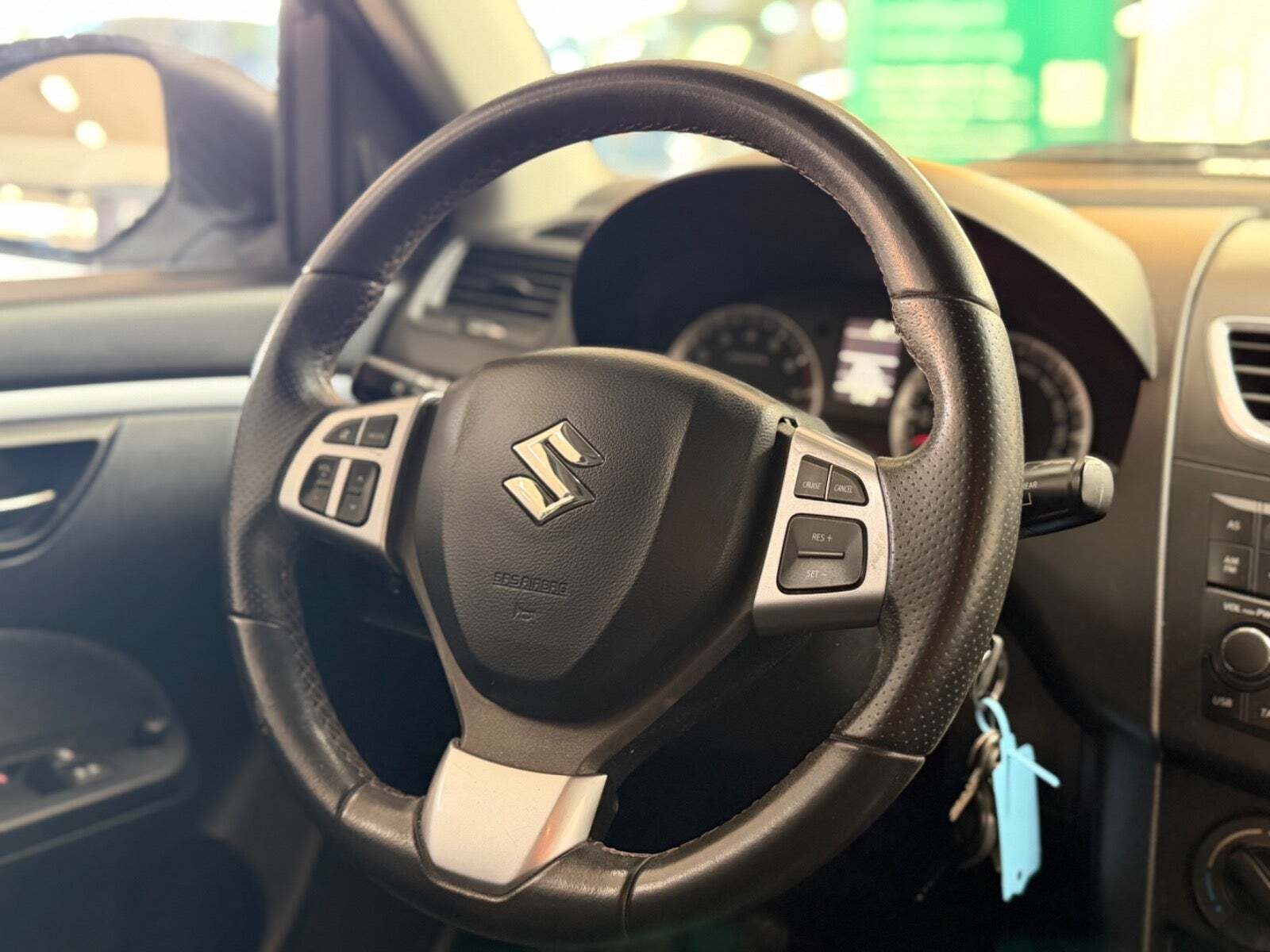 Hvid Suzuki Swift fra 2015