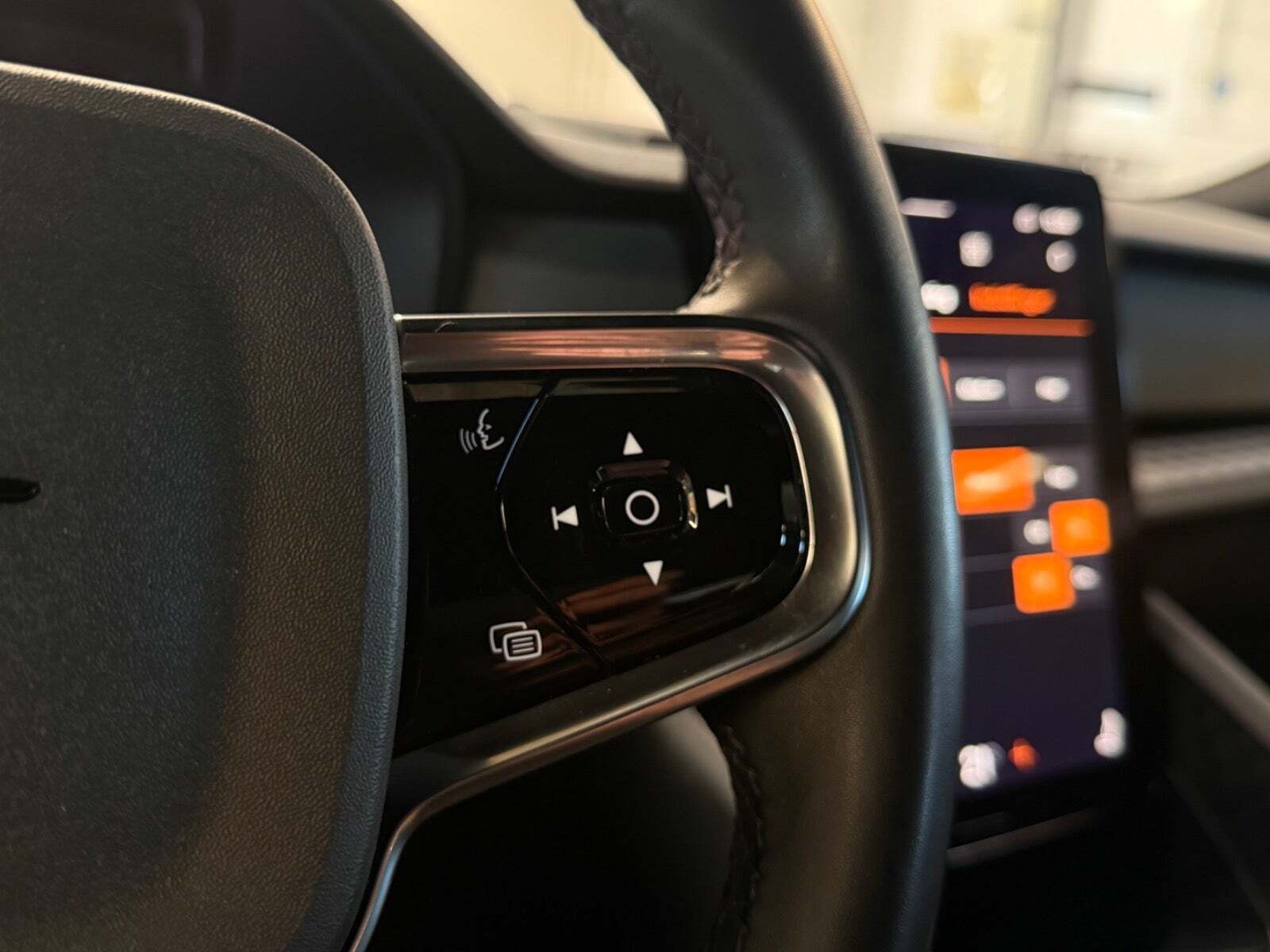 Grå Polestar 2 fra 2023