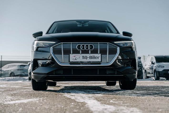 Sort Audi e-tron fra 2021