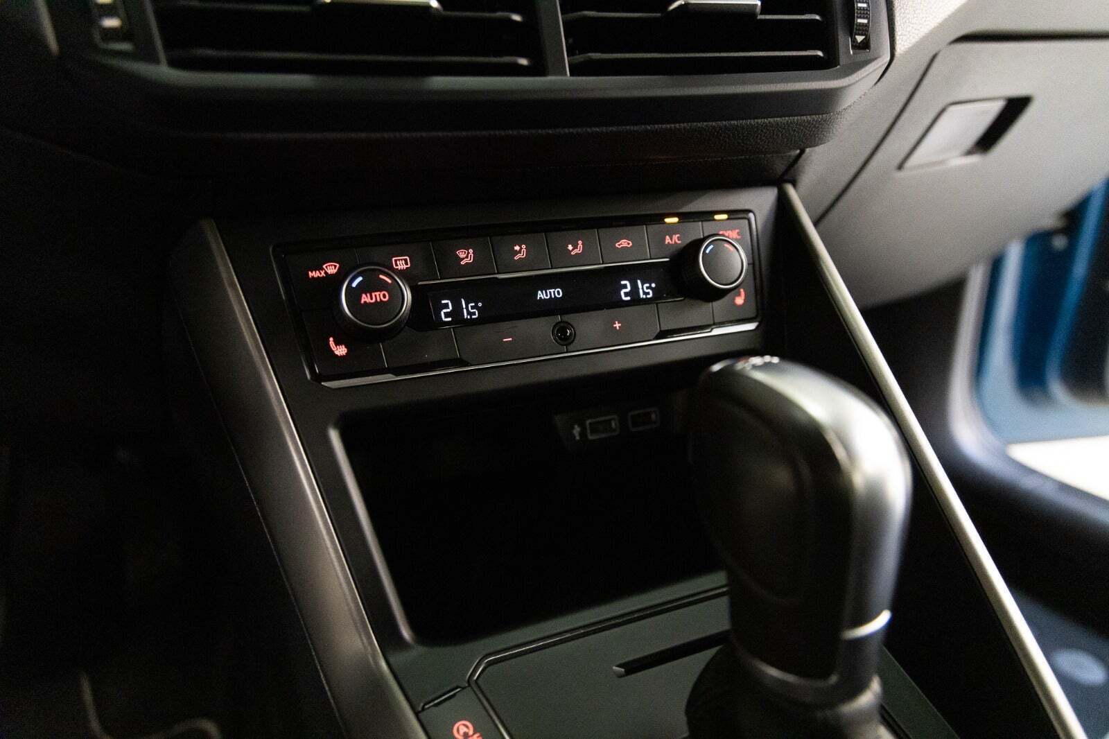 Blå VW Polo fra 2018