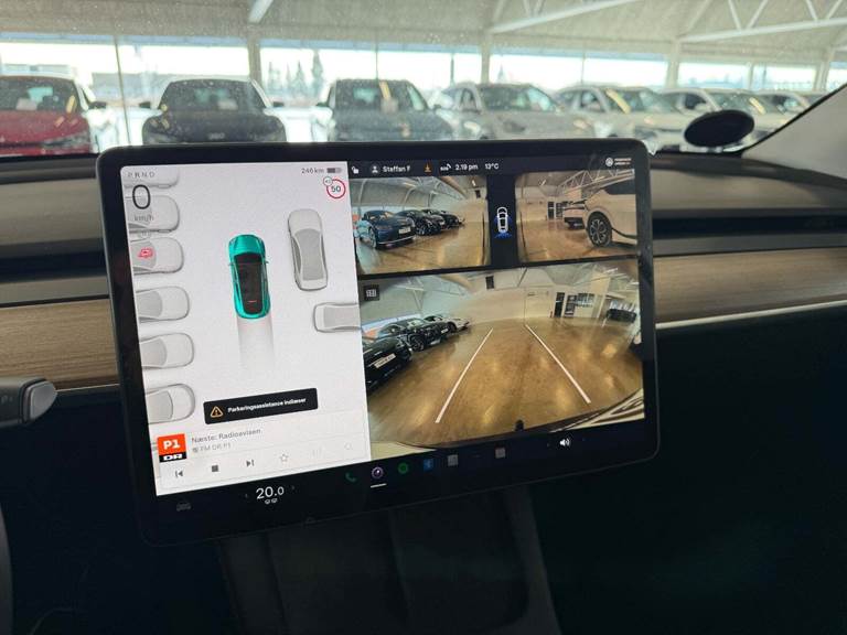 Tesla Model Y RWD
