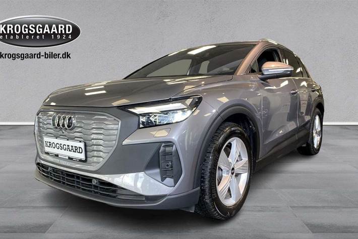 Grå Audi Q4 e-tron fra 2023 set udefra