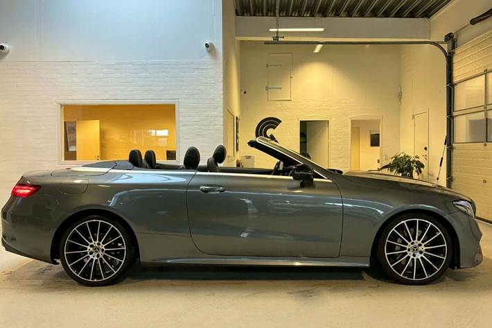 Grå Mercedes E300 fra 2019