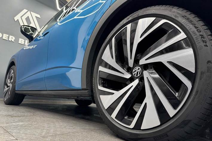 Blå VW ID.5 fra 2025