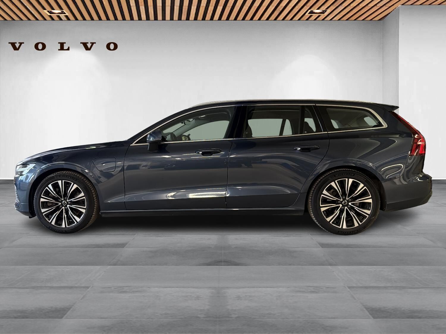 Volvo V60 2,0 T6 ReCharge Core aut. AWD