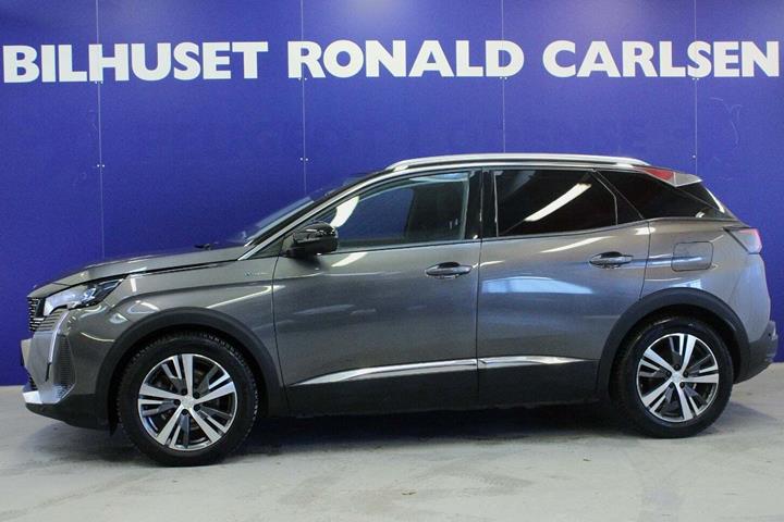 Grå Peugeot 3008 fra 2020