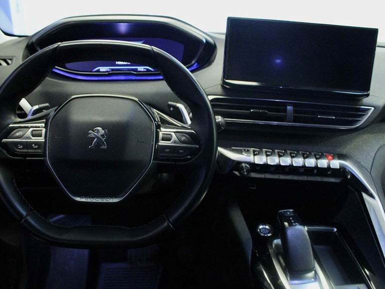 Peugeot 3008 1,6 Hybrid First Selection EAT8