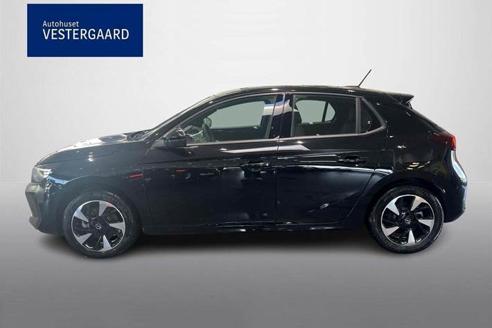 Sort Opel Corsa-e fra 2024