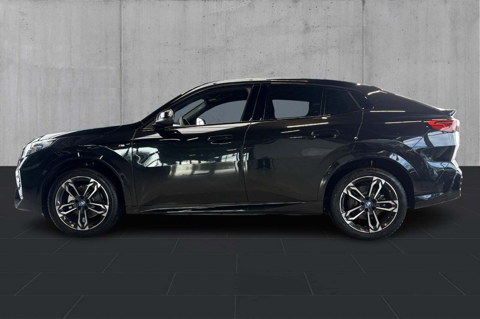 BMW iX2 eDrive20 M-Sport