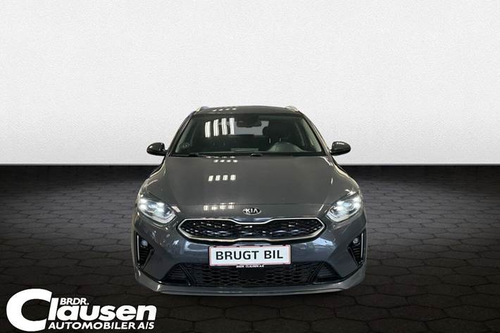 Grå Kia Ceed fra 2021
