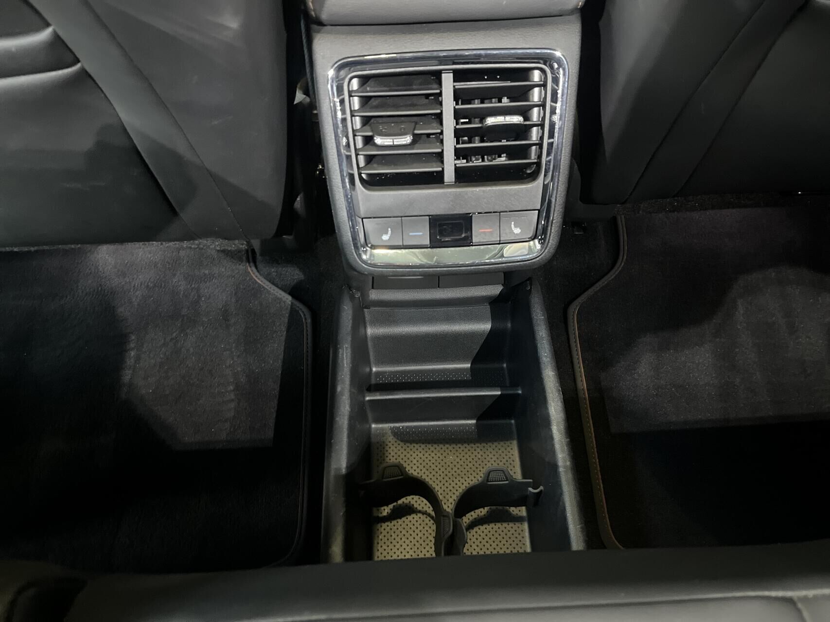 Sort Skoda Enyaq fra 2023