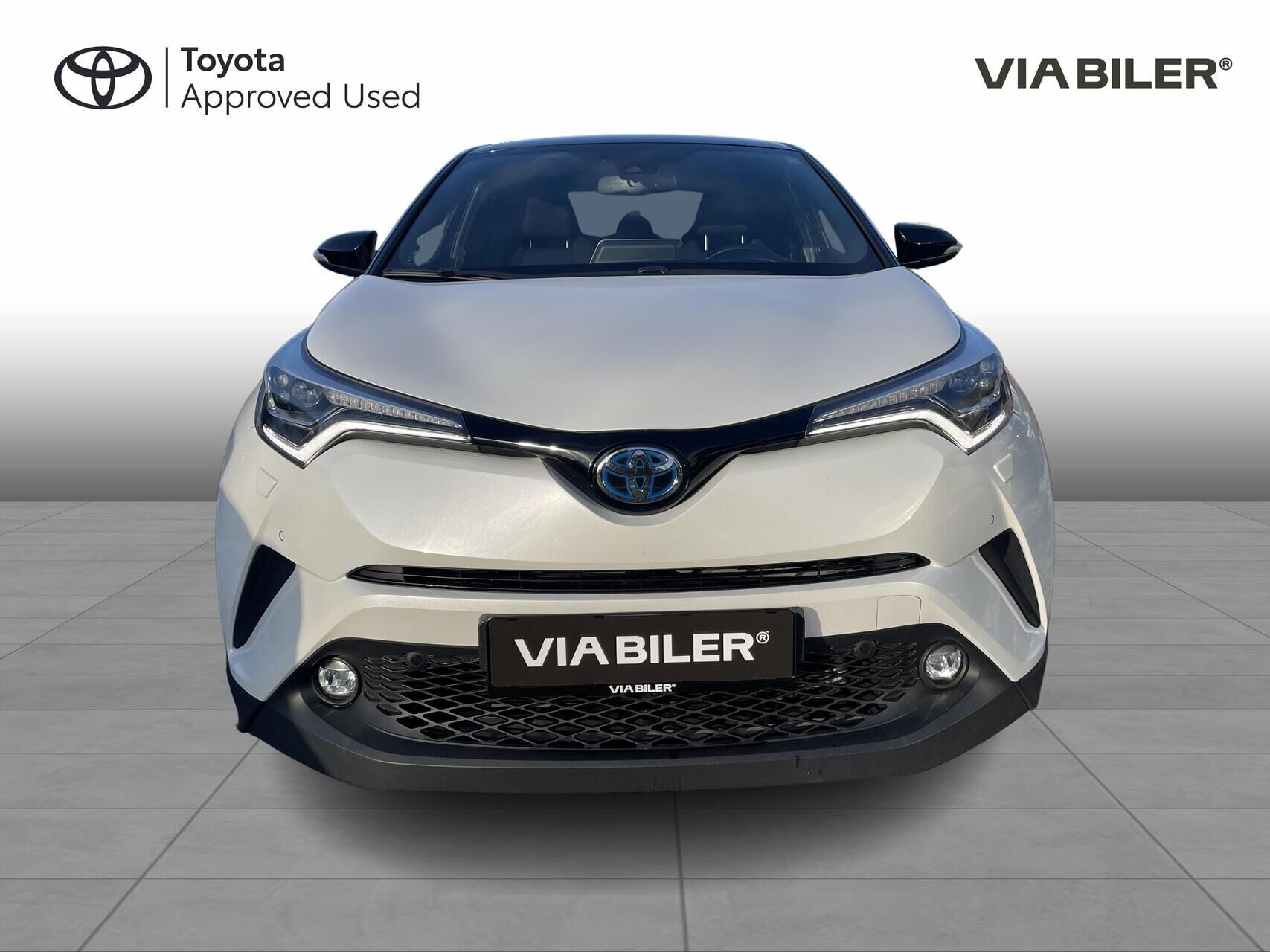 Toyota C-HR 1,8 Hybrid C-LUB Premium Selected Bi-tone Multidrive S 122HK 5d Aut.
