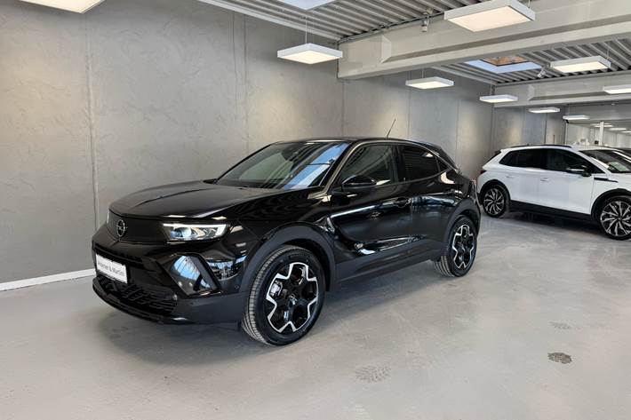 Sort Opel Mokka-e fra 2024