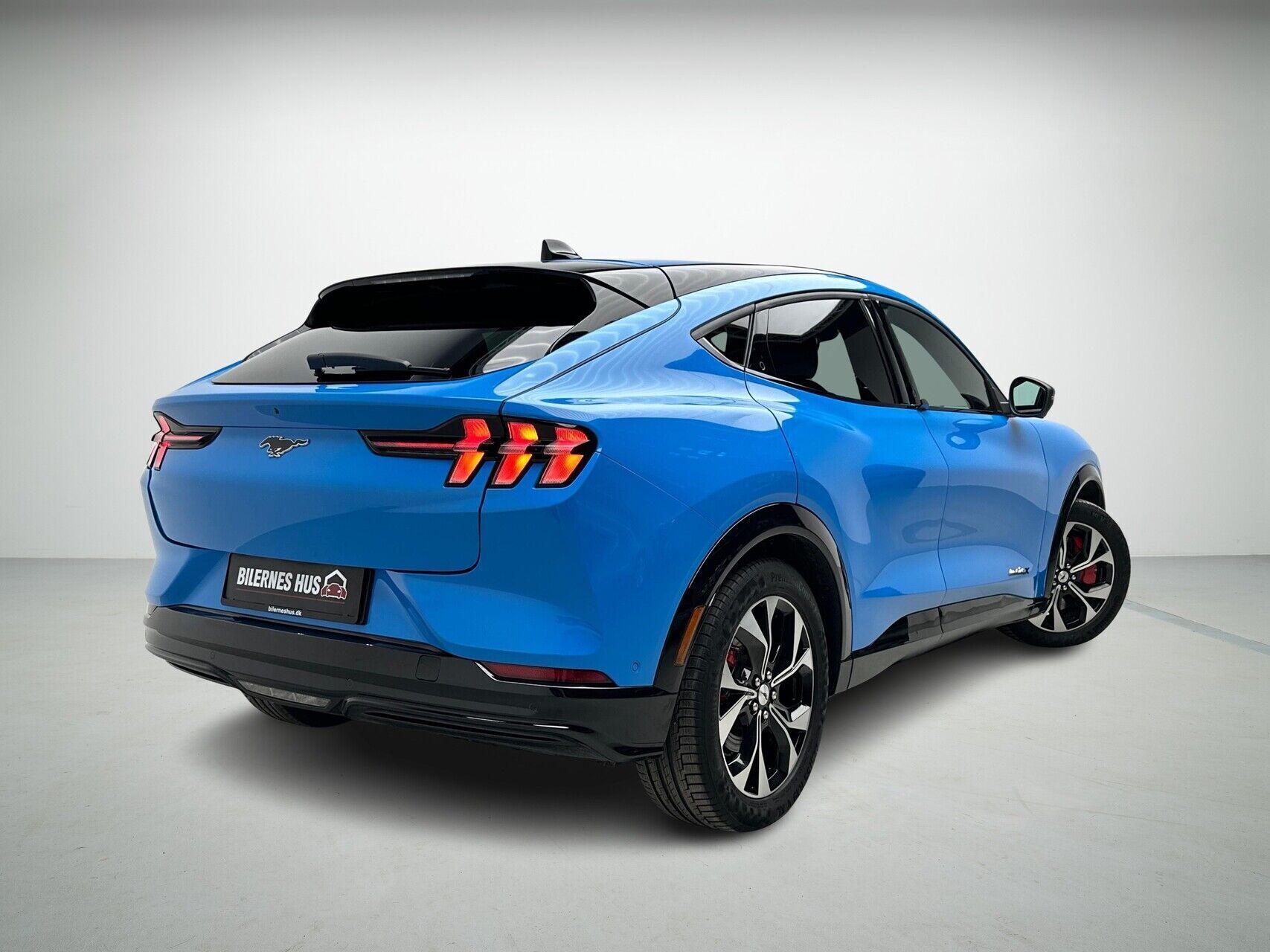 Ford Mustang Mach-E EL UR Premium 294HK 5d Aut.