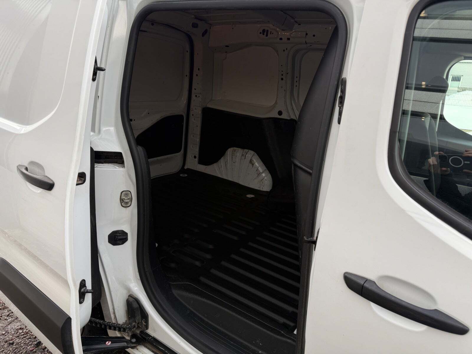 Hvid Citroën Berlingo fra 2019