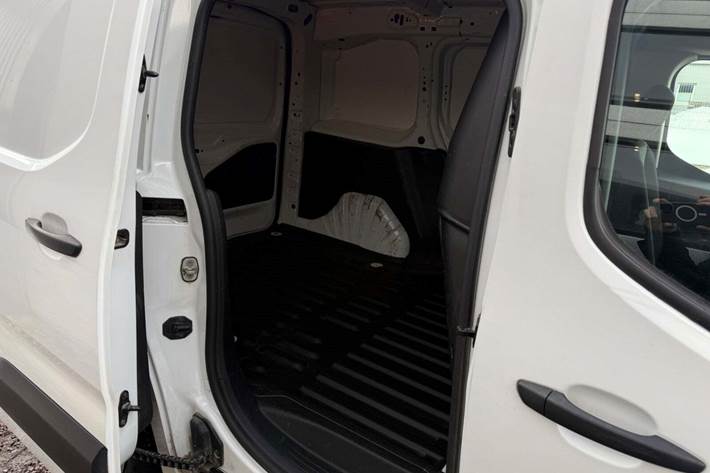 Hvid Citroën Berlingo fra 2019