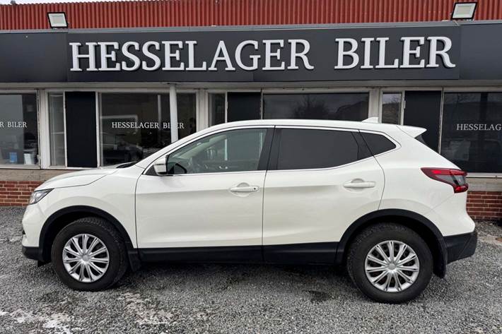 Hvid Nissan Qashqai fra 2018