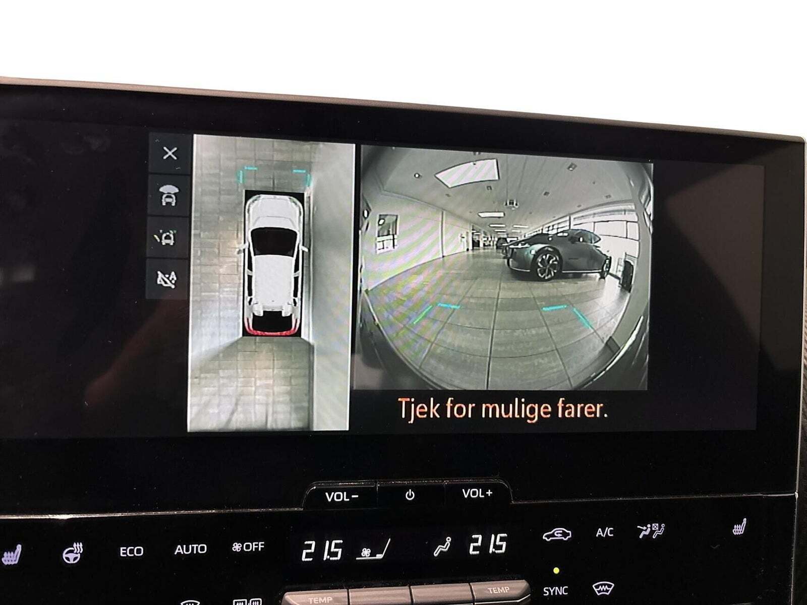 Sort Toyota BZ4X fra 2024