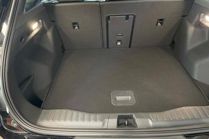 Sort Ford Explorer fra 2024