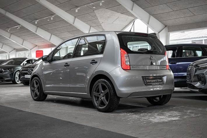 Beige Skoda Citigo fra 2019
