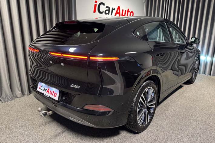 Sort Xpeng G6 fra 2024