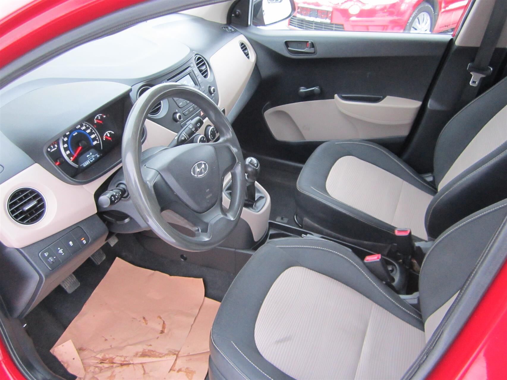 Hyundai i10 1,0 Move 66HK 5d