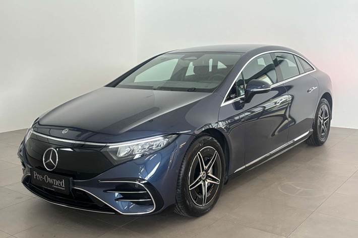 Blå Mercedes EQS450+ fra 2022 set udefra