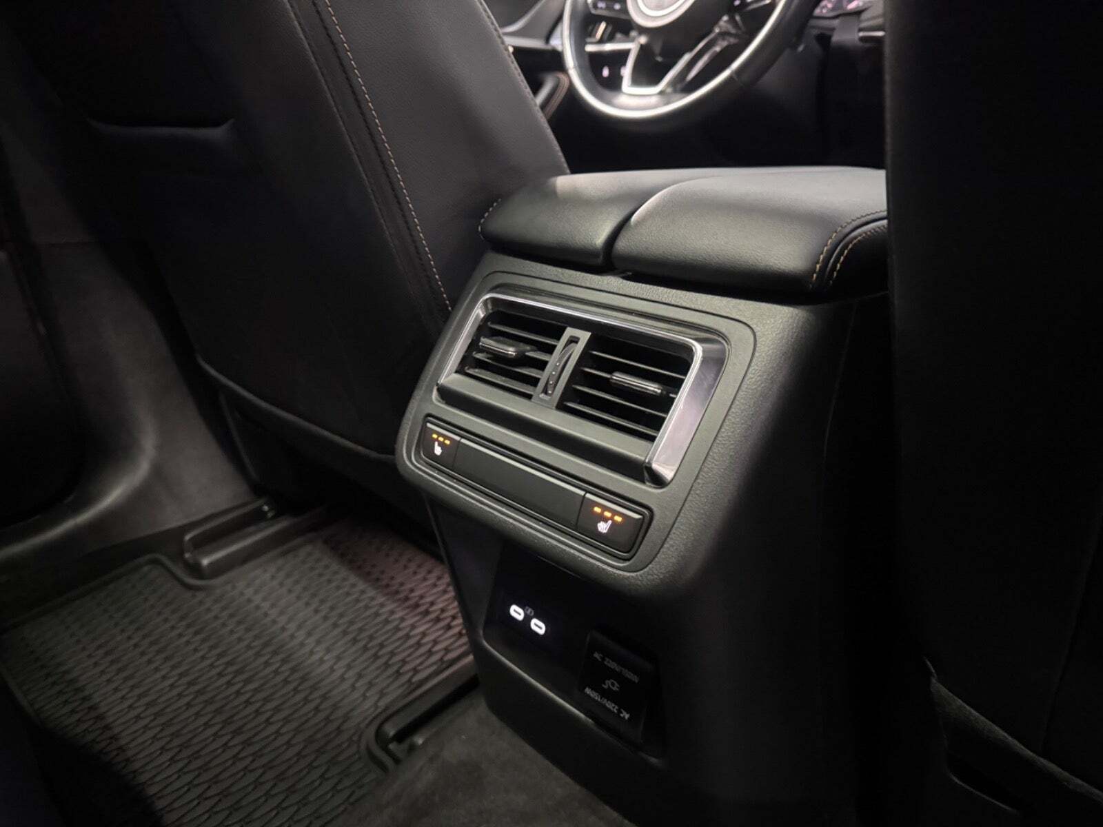 Grå Mazda CX-60 fra 2022